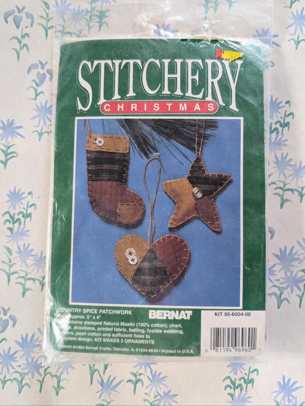 Bernat Stitchery Christmas Country Spice Ornament Kit NEW Holiday Primitive DIY